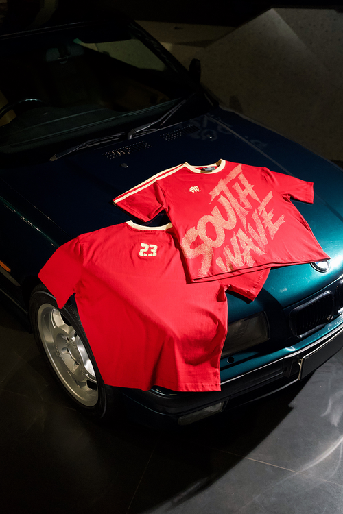 RED LACED T-SHIRT